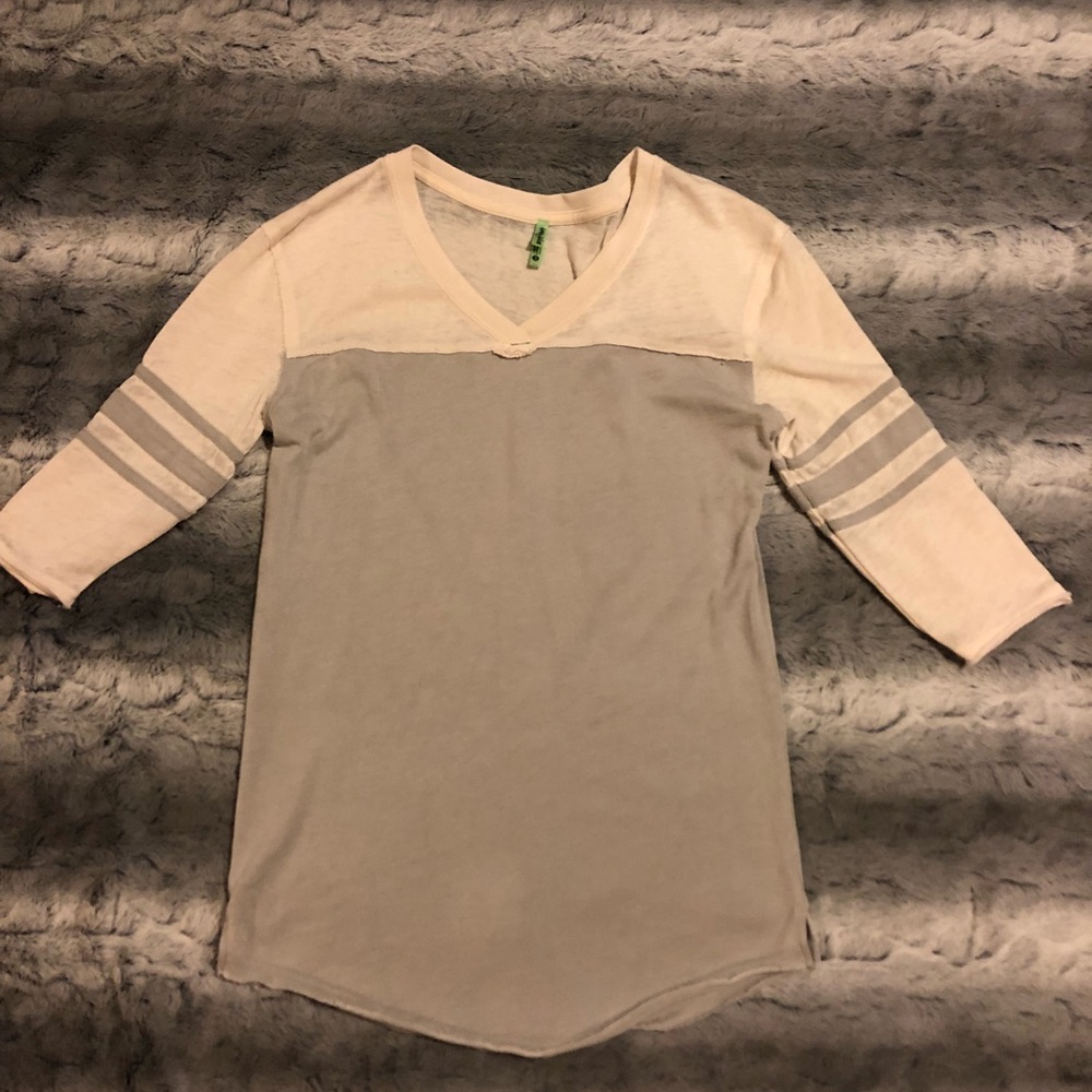 EUC Gray/White Jersey Size Small
